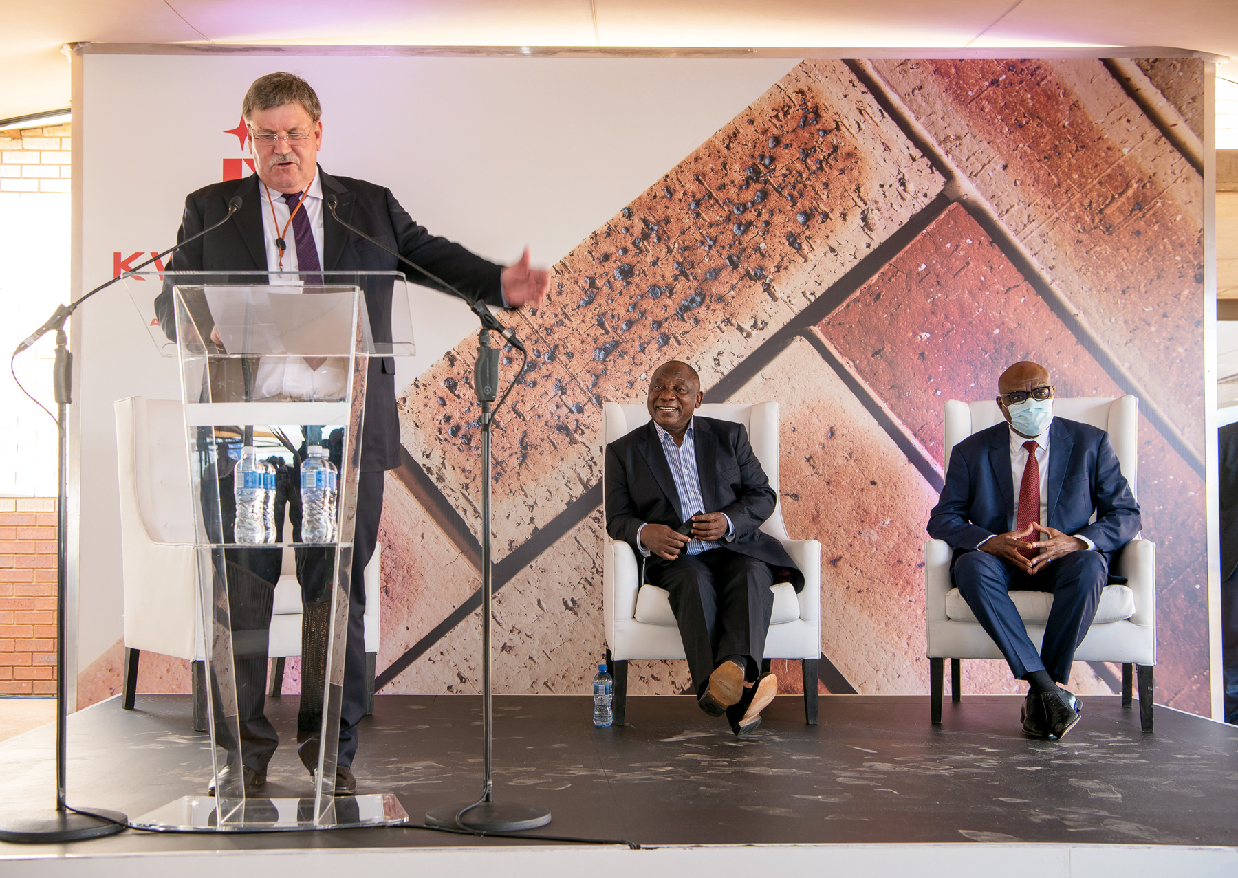 From left to right - Nick Booth, Corobrik CEO, President Cyril Ramaphosa & Fikile Majola, Deputy Minister of DTI