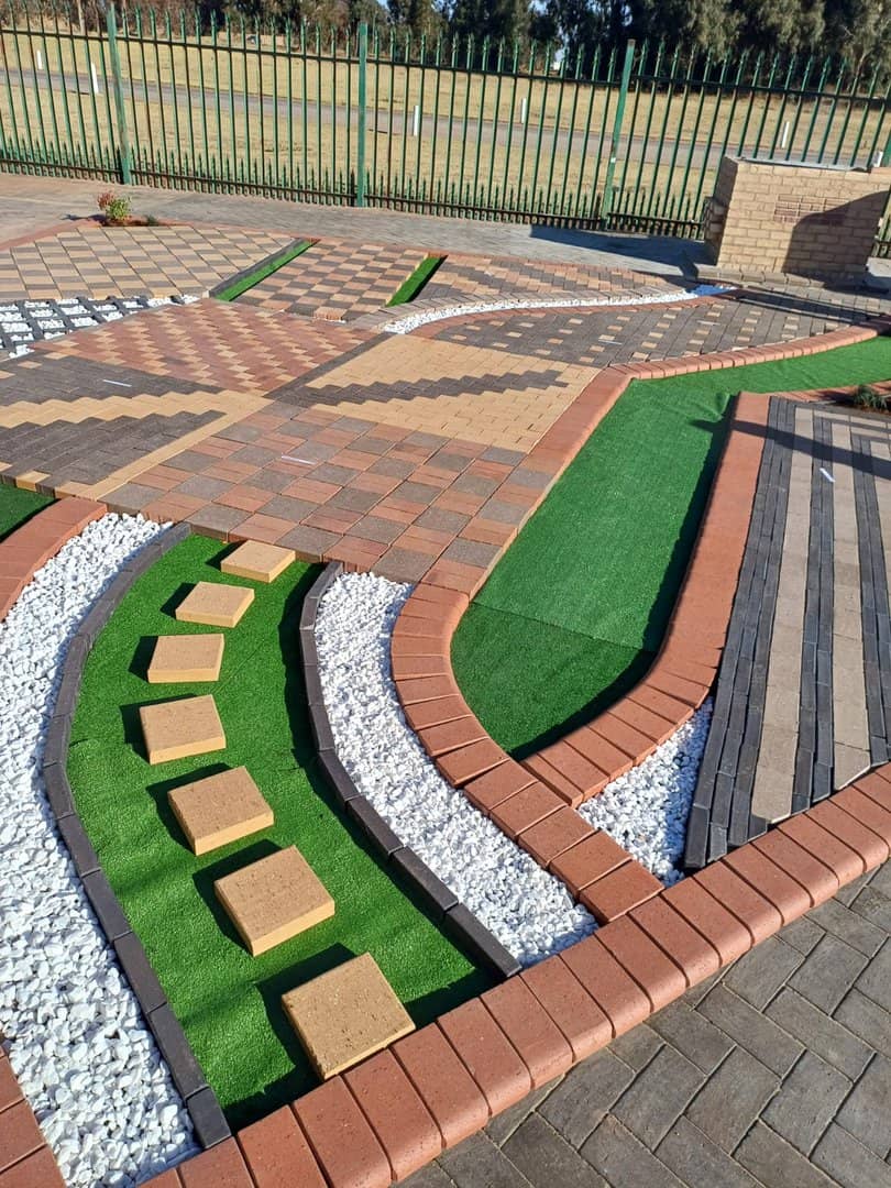 Corobrik paving display using various colours and paving shapes 