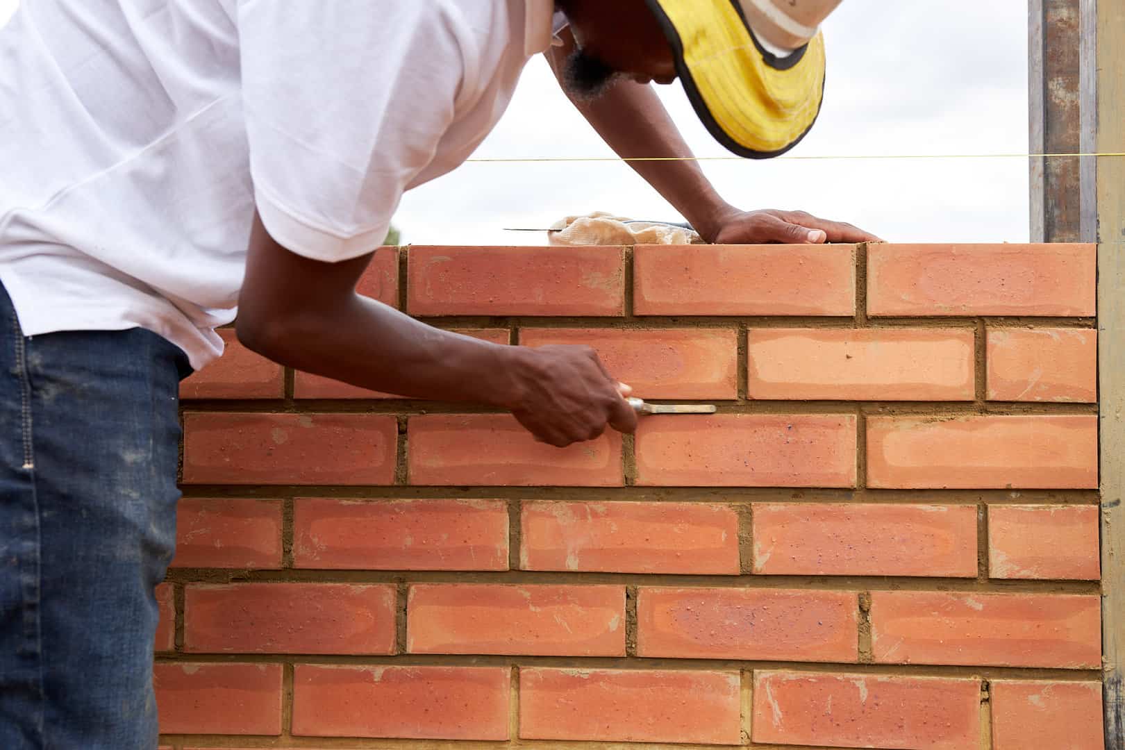 The Importance of Good Workmanship When Working with Face Brick: Cleaning and Blending Face brick